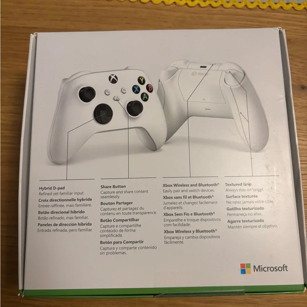 Xbox Wireless Controller - Robot White for Xbox Series S / Xbox Series X Sealed